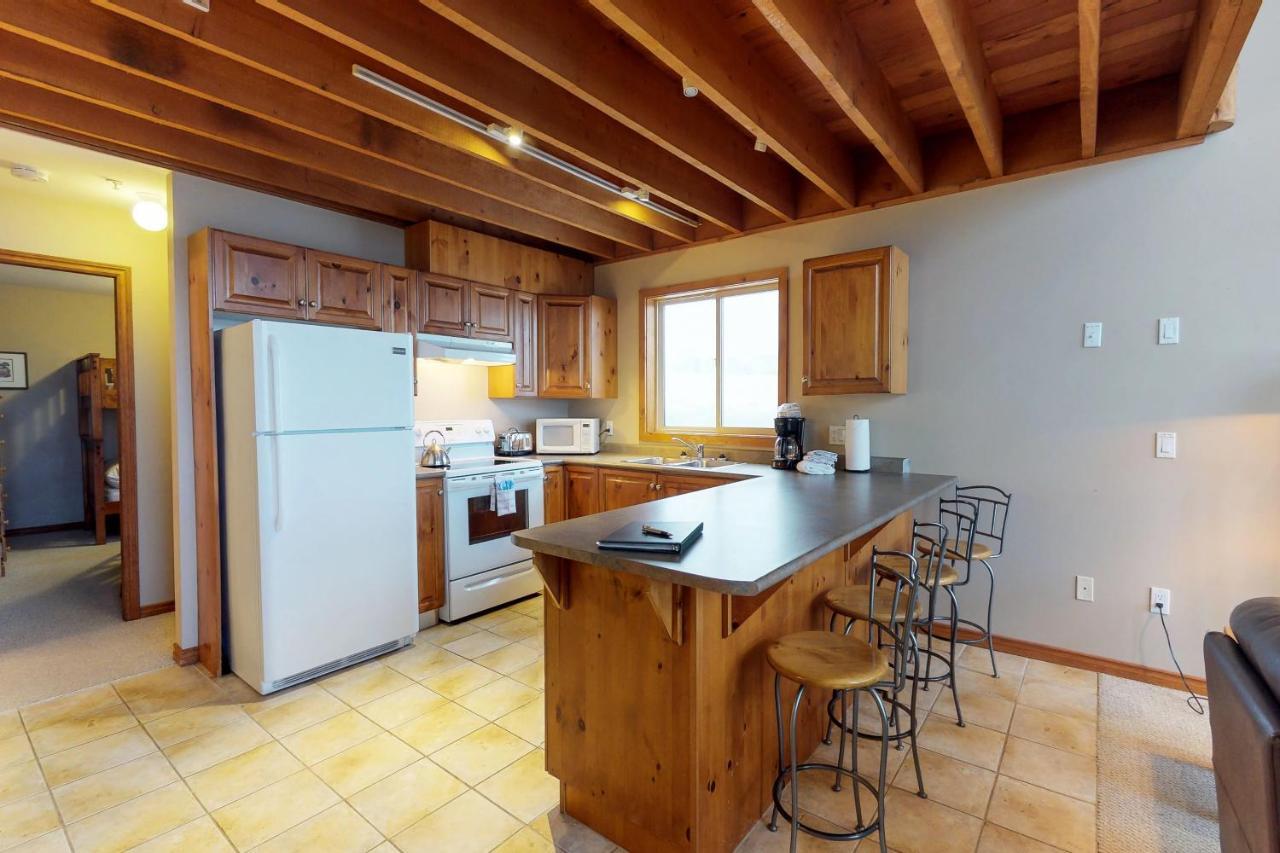 Arolla D Apartment Big White Ski Resort